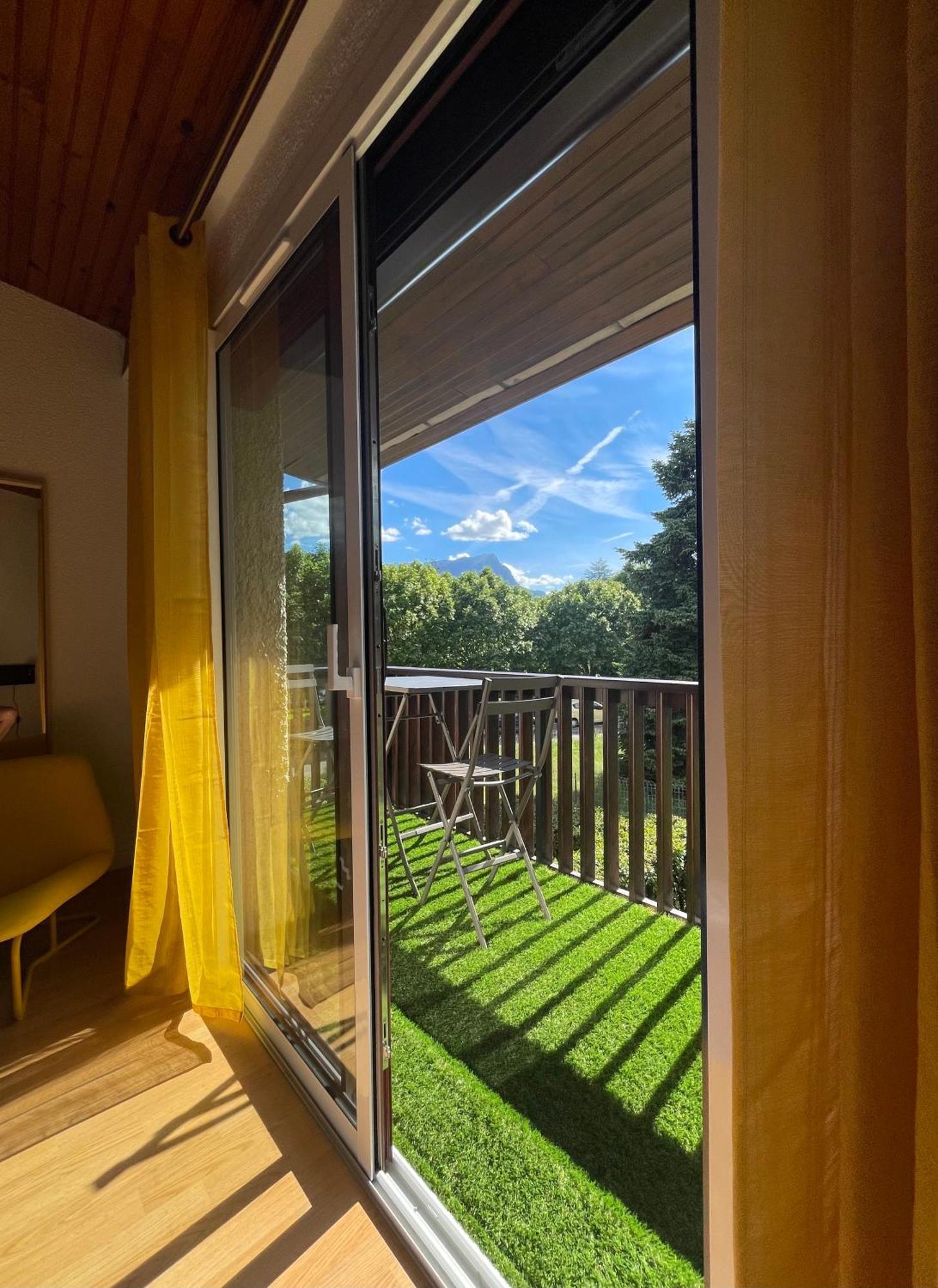 Maison Tres Agreable Avec Exterieurs, Bien Situee Au Plan D'Eau Embrun Eksteriør bilde